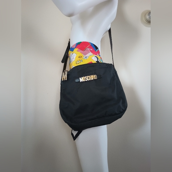 💋 Vintage Moschino Redwall 1990s Crossbody Bag - Picture 8 of 16